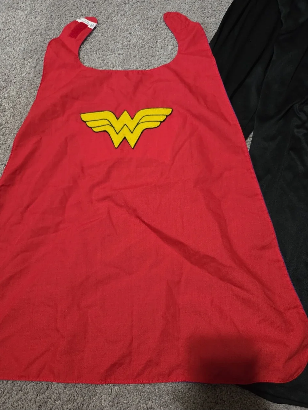 Wonder Woman a DC Comics costume set featuring a red satin-like Cape Mask Pants